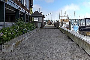 Newport Harbor Walk Dock at Washington St Ferrazolli Park